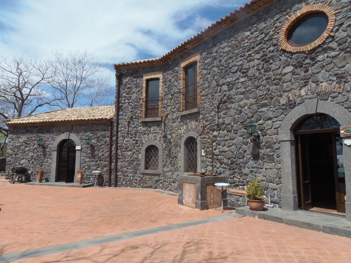 Le Cisterne Dell'Etna Hotel Calcerana-Marina Luaran gambar