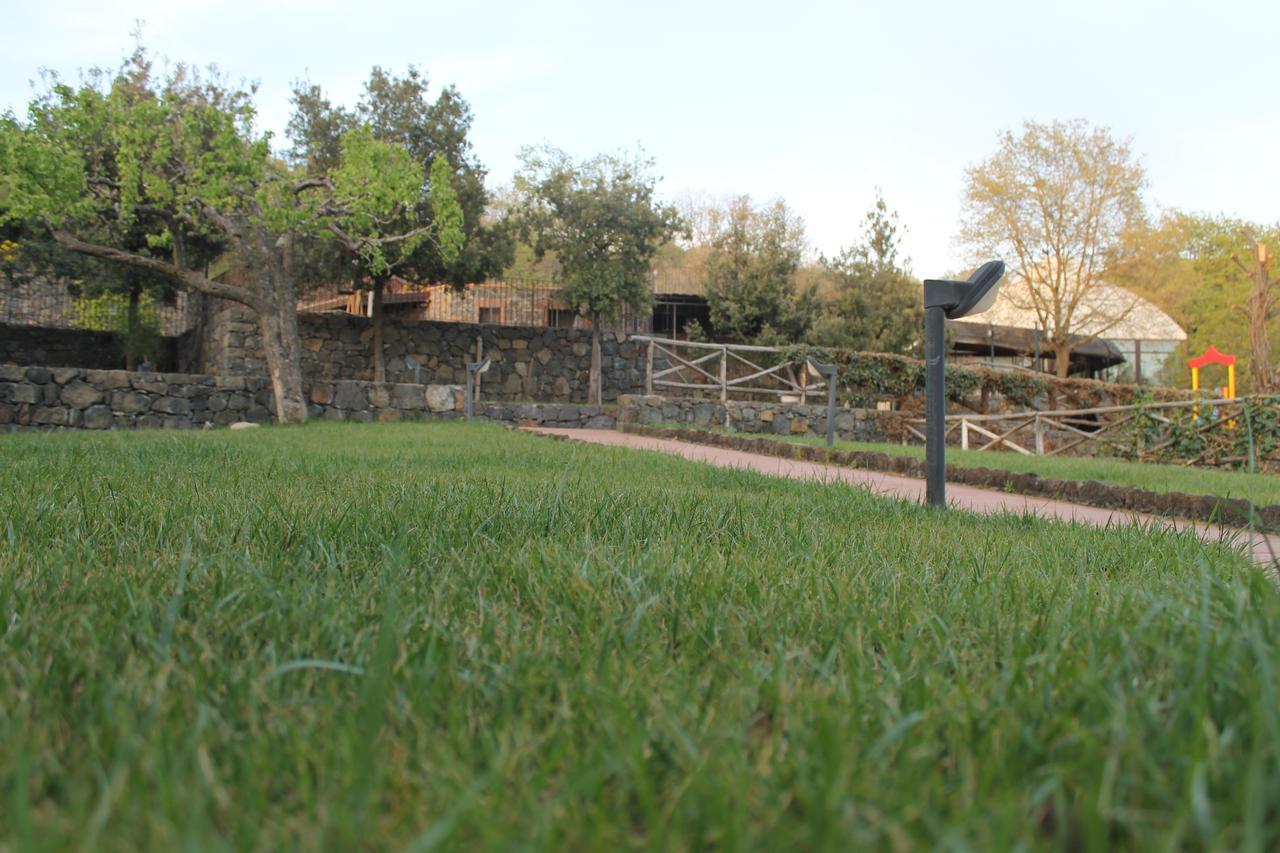 Le Cisterne Dell'Etna Hotel Calcerana-Marina Luaran gambar