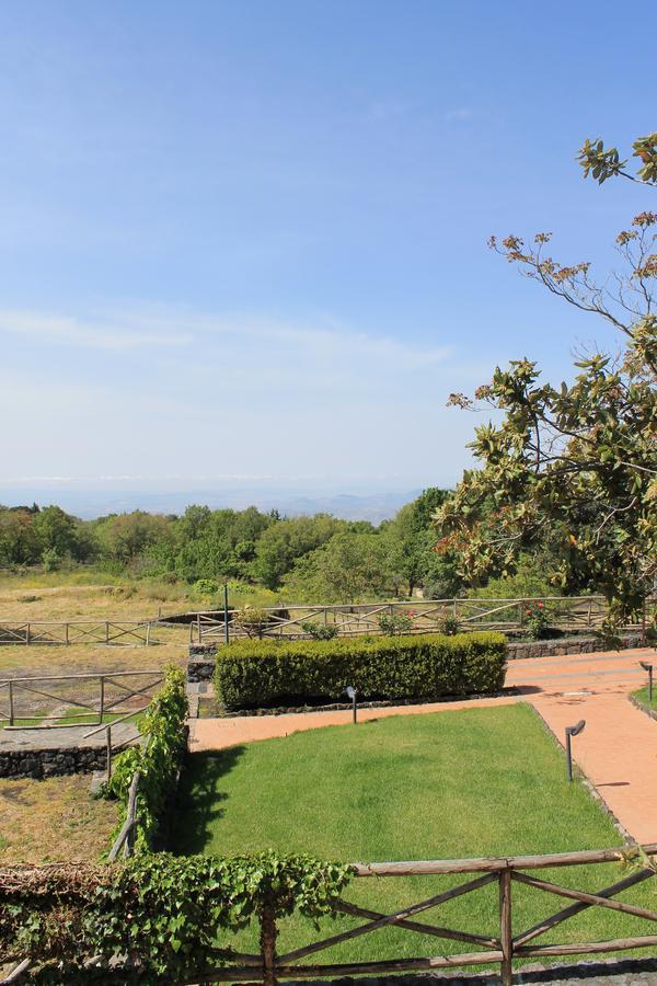 Le Cisterne Dell'Etna Hotel Calcerana-Marina Luaran gambar